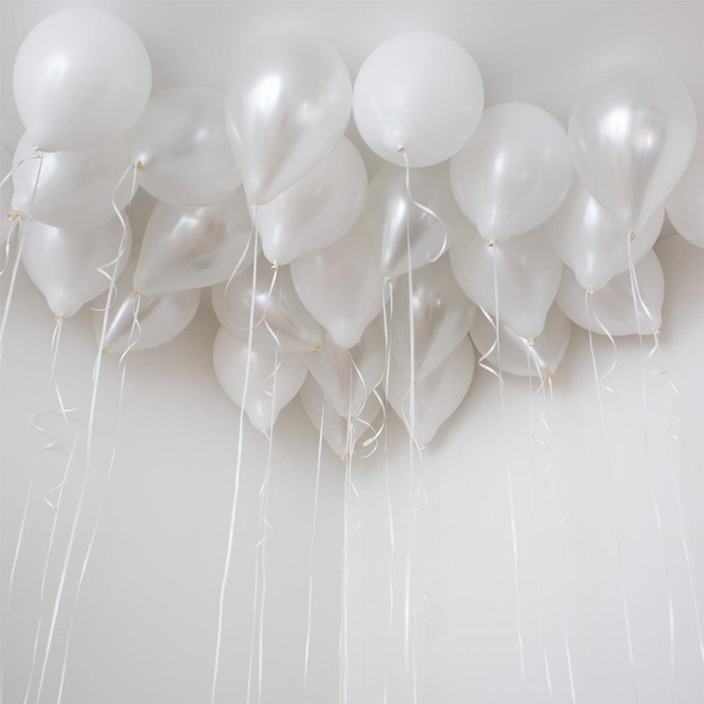 Воздушные шары под потолок белые
